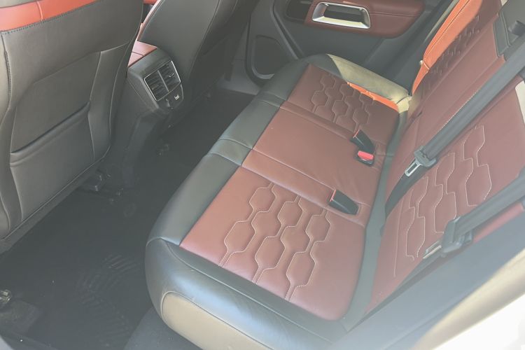 Used Citroen C5 AIRCROSS 2017 380THP Luxury Model Interior 2