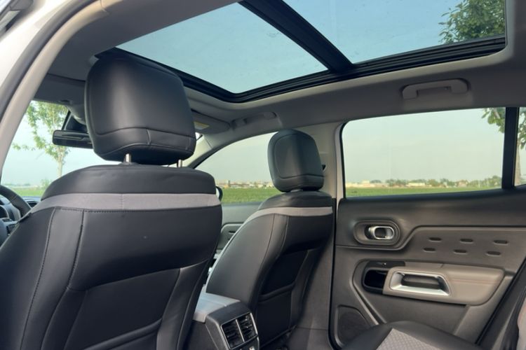 Used Citroen C5 AIRCROSS 2017 380THP Fashion Edition Interior 2