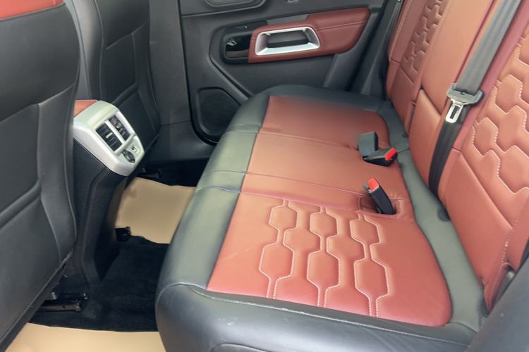 Used Citroen C5 AIRCROSS 2017 380THP Luxury Model Interior 4