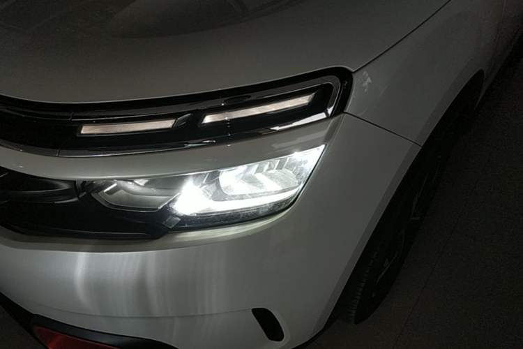 Used Citroen C5 AIRCROSS 2017 380THP Luxury Model Left Front Headlight