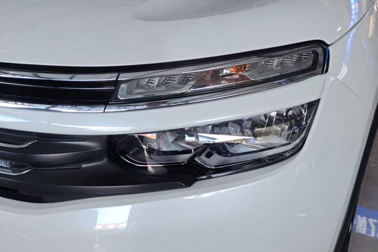 Used Citroen C5 AIRCROSS 2017 350THP Fashion Edition Left Front Headlight