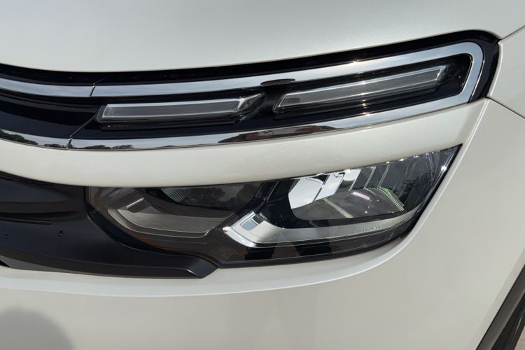 Used Citroen C5 AIRCROSS 2017 380THP Luxury Model Left Front Headlight