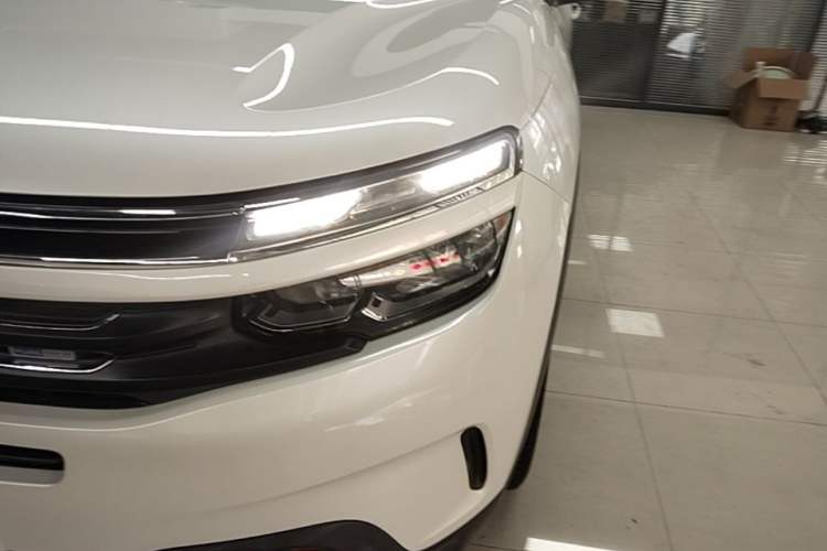 Used Citroen C5 AIRCROSS 2017 350THP Fashion Edition Left Front Headlight