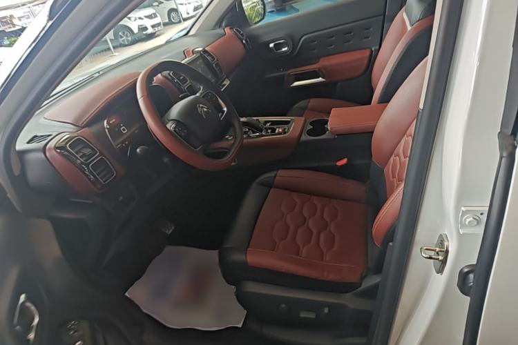 Used Citroen C5 AIRCROSS 2017 380THP Luxury Model Left Front Seat