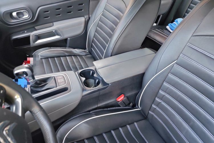 Used Citroen C5 AIRCROSS 2017 350THP Fashion Edition Left Front Seat