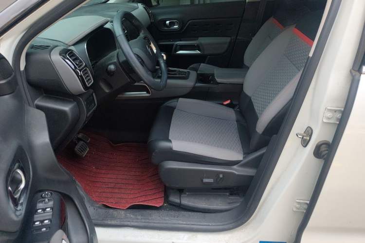 Used Citroen C5 AIRCROSS 2017 350THP Fashion Edition Left Front Seat