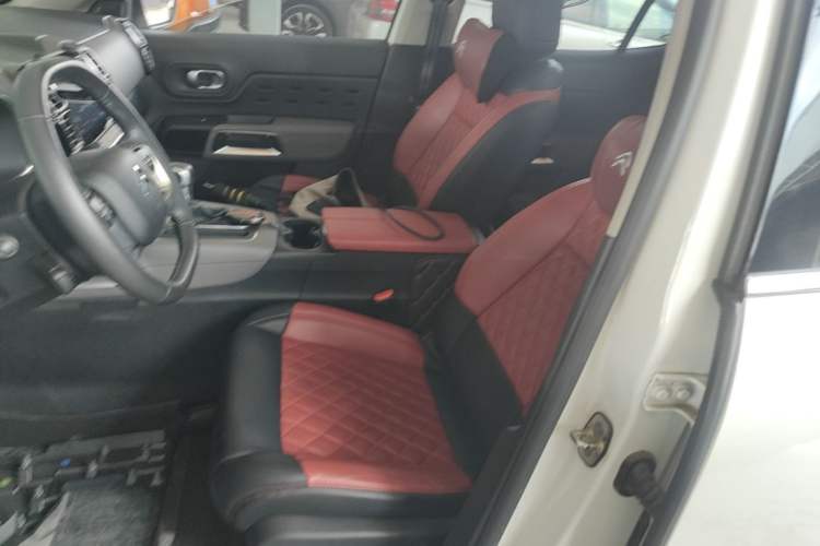 Used Citroen C5 AIRCROSS 2017 350THP Fashion Edition Left Front Seat