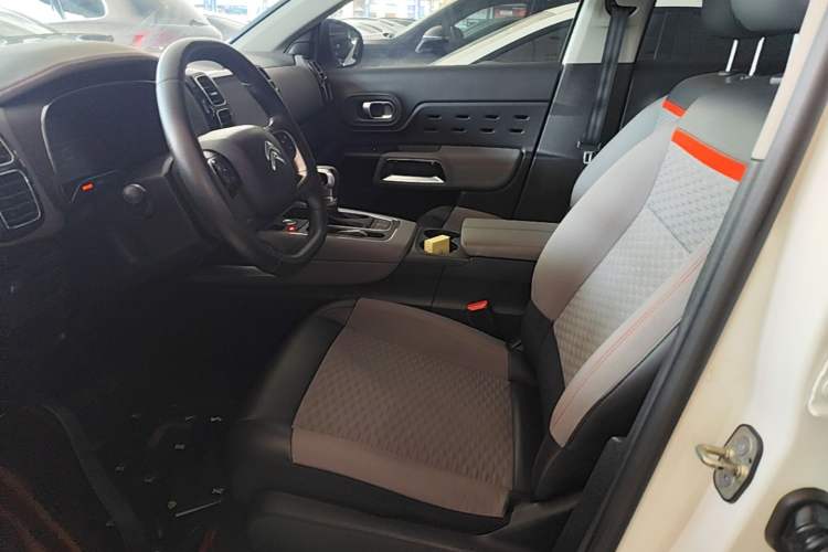 Used Citroen C5 AIRCROSS 2017 350THP Fashion Edition Left Front Seat
