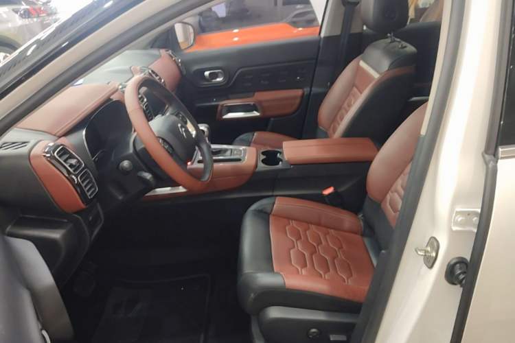Used Citroen C5 AIRCROSS 2017 350THP Luxury Model Left Front Seat