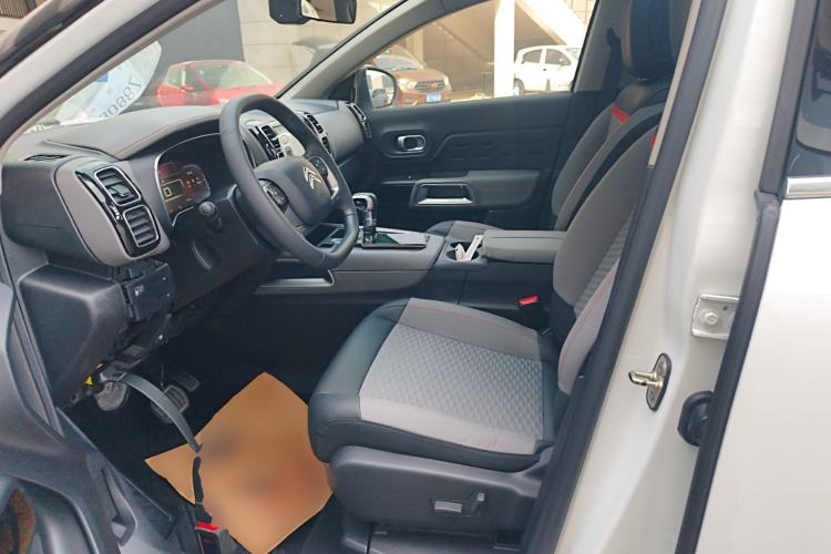 Used Citroen C5 AIRCROSS 2017 350THP Fashion Edition Left Front Seat