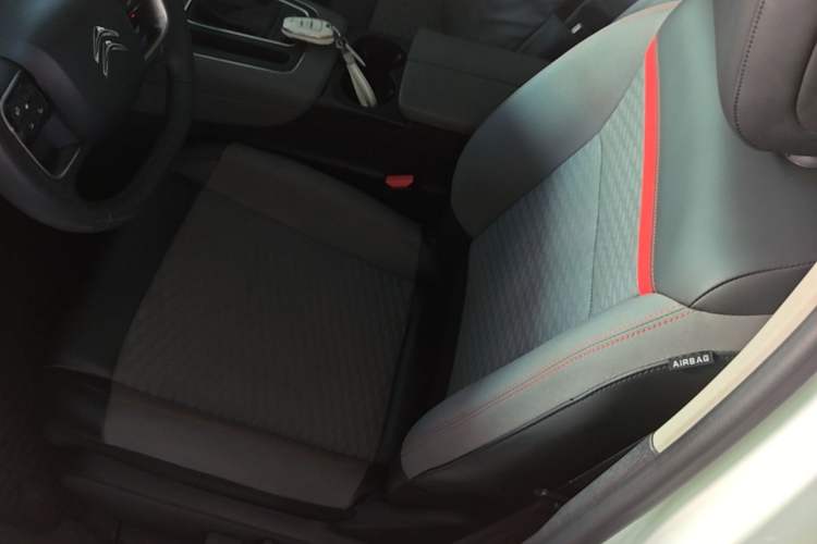 Used Citroen C5 AIRCROSS 2017 350THP Fashion Edition Left Front Seat