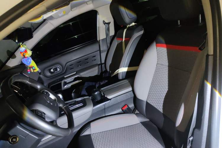 Used Citroen C5 AIRCROSS 2017 350THP Fashion Edition Left Front Seat