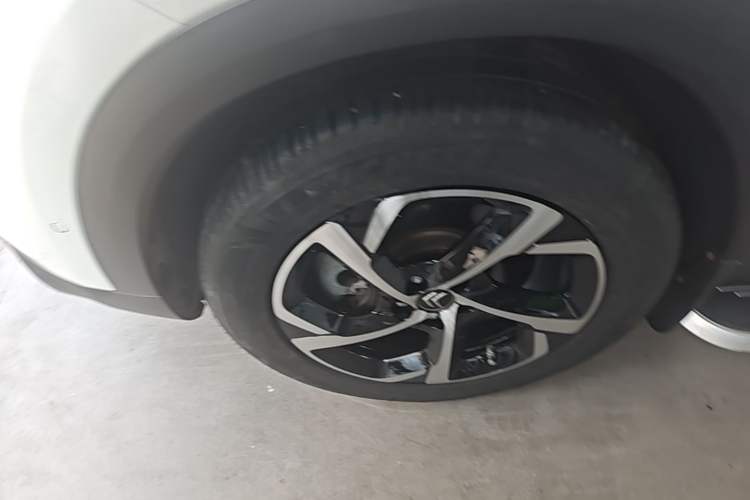 Used Citroen C5 AIRCROSS 2017 380THP Flagship Edition Left Front Wheel Hub