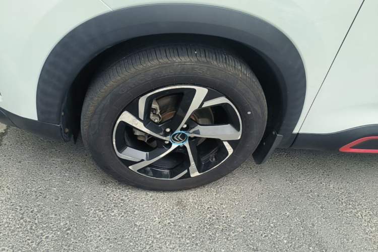 Used Citroen C5 AIRCROSS 2017 350THP Fashion Edition Left Front Wheel Hub