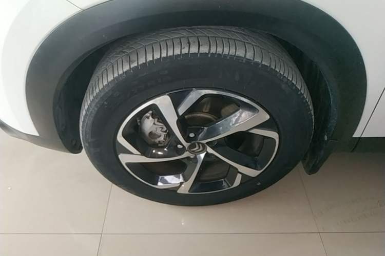 Used Citroen C5 AIRCROSS 2017 380THP Luxury Model Left Front Wheel Hub