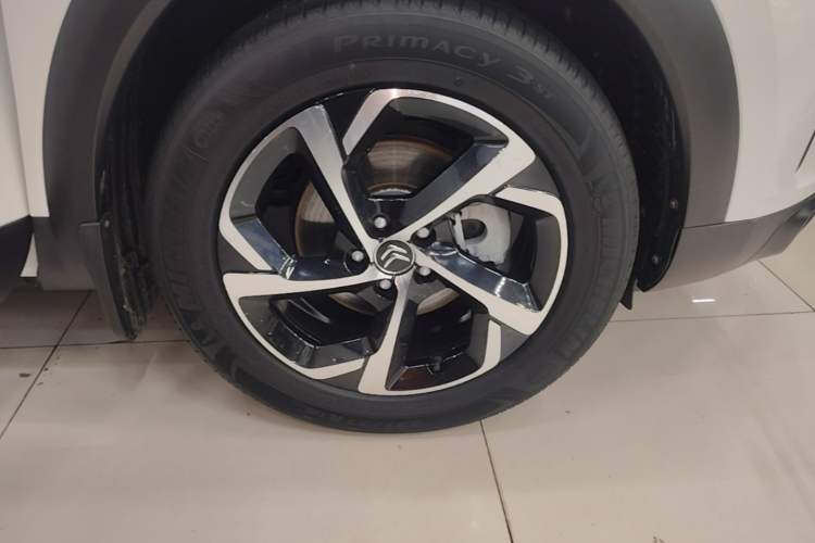 Used Citroen C5 AIRCROSS 2017 350THP Luxury Model Left Front Wheel Hub