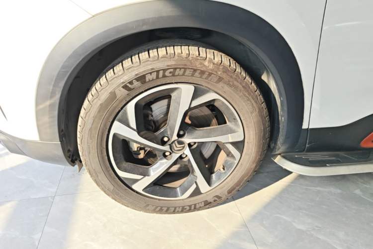 Used Citroen C5 AIRCROSS 2017 380THP Luxury Model Left Front Wheel Hub