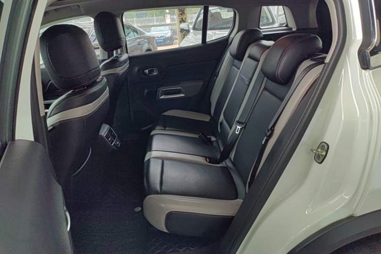 Used Citroen C5 AIRCROSS 2017 350THP Fashion Edition Left Rear Seat