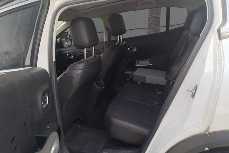 Used Citroen C5 AIRCROSS 2017 350THP Fashion Edition Left Rear Seat
