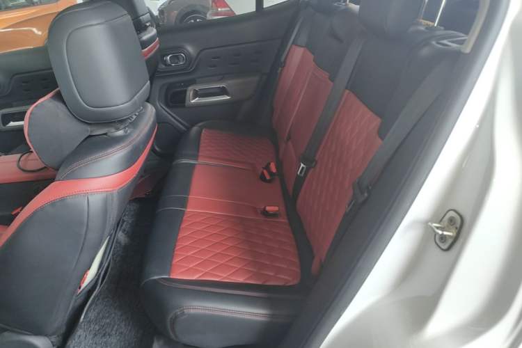 Used Citroen C5 AIRCROSS 2017 350THP Fashion Edition Left Rear Seat