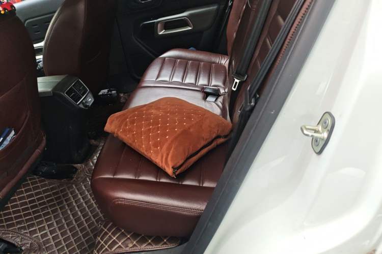 Used Citroen C5 AIRCROSS 2017 380THP Fashion Edition Left Rear Seat