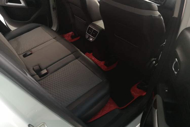 Used Citroen C5 AIRCROSS 2017 350THP Fashion Edition Left Rear Seat