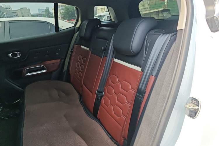 Used Citroen C5 AIRCROSS 2017 380THP Luxury Model Left Rear Seat