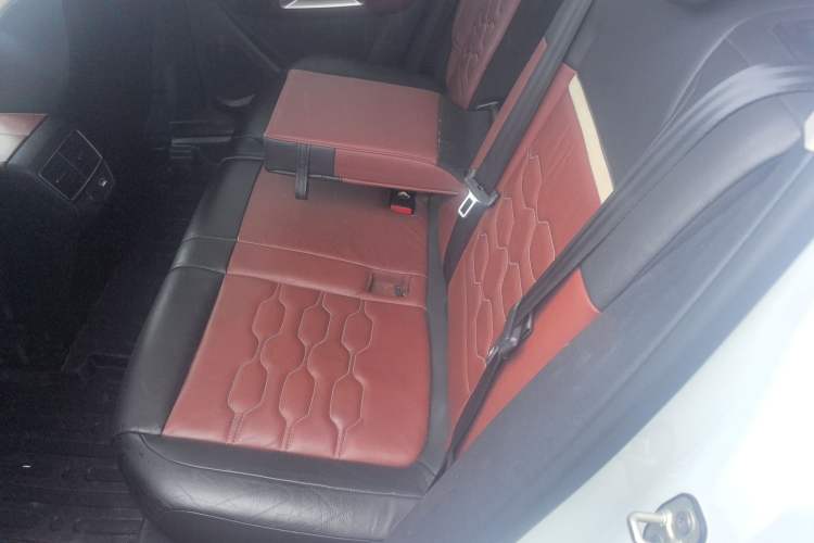 Used Citroen C5 AIRCROSS 2017 350THP Luxury Model Left Rear Seat