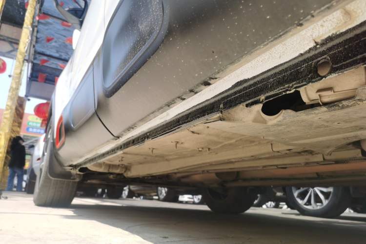 Used Citroen C5 AIRCROSS 2017 350THP Fashion Edition Left Side Sill