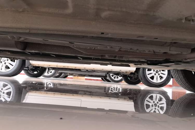 Used Citroen C5 AIRCROSS 2017 350THP Luxury Model Left Side Sill