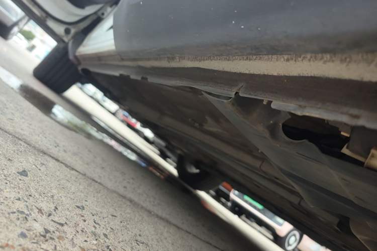 Used Citroen C5 AIRCROSS 2017 350THP Fashion Edition Left Side Sill