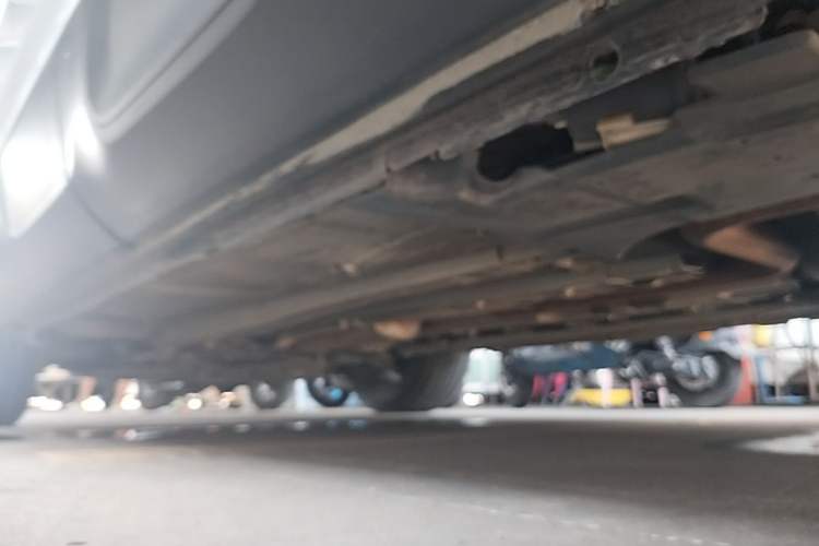 Used Citroen C5 AIRCROSS 2017 350THP Fashion Edition Left Side Sill