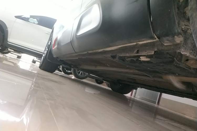 Used Citroen C5 AIRCROSS 2017 380THP Luxury Model Left Side Sill