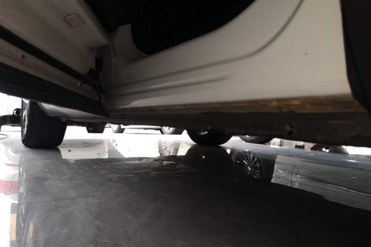 Used Citroen C5 AIRCROSS 2017 350THP Fashion Edition Left Side Sill