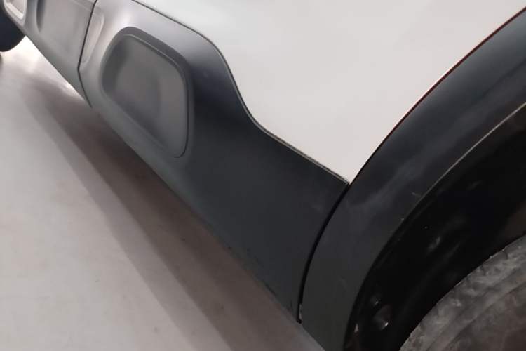 Used Citroen C5 AIRCROSS 2017 350THP Luxury Model Left Side Sill