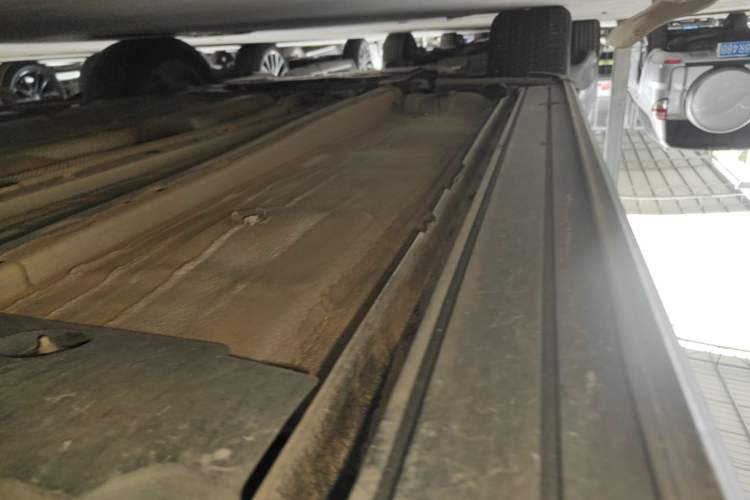Used Citroen C5 AIRCROSS 2017 350THP Fashion Edition Left Side Sill