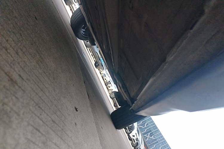 Used Citroen C5 AIRCROSS 2017 350THP Fashion Edition Left Side Sill