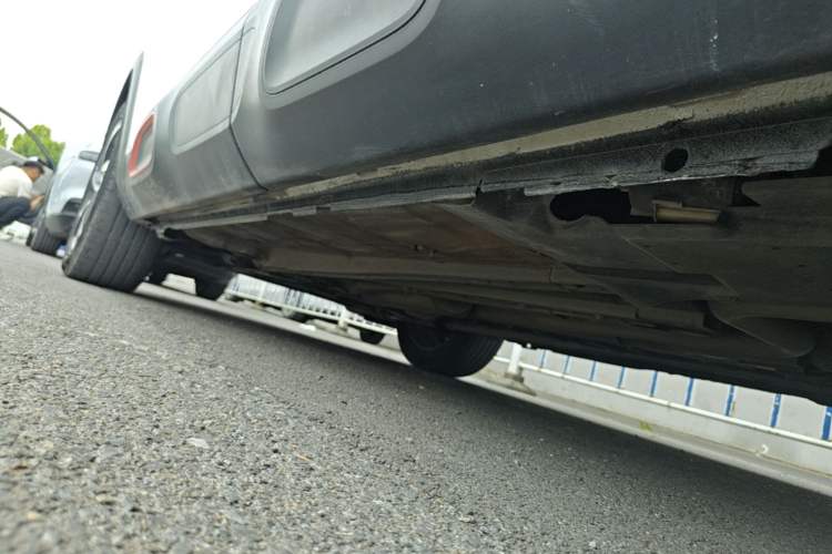 Used Citroen C5 AIRCROSS 2017 350THP Luxury Model Left Side Sill