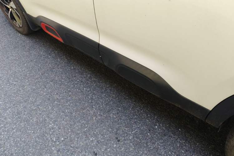 Used Citroen C5 AIRCROSS 2017 350THP Fashion Edition Left Side Sill