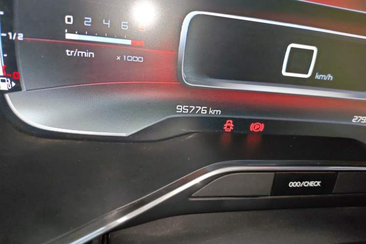Used Citroen C5 AIRCROSS 2017 350THP Fashion Edition Odometer Close Up