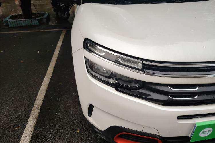 Used Citroen C5 AIRCROSS 2017 350THP Fashion Edition Right Front Headlight