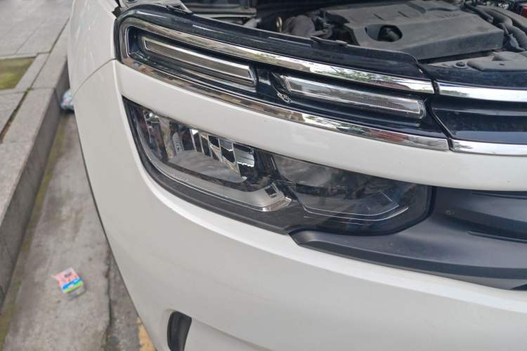 Used Citroen C5 AIRCROSS 2017 380THP Luxury Model Right Front Headlight