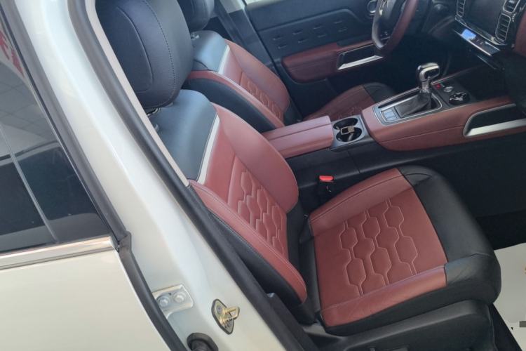 Used Citroen C5 AIRCROSS 2017 350THP Luxury Model Right Front Seat