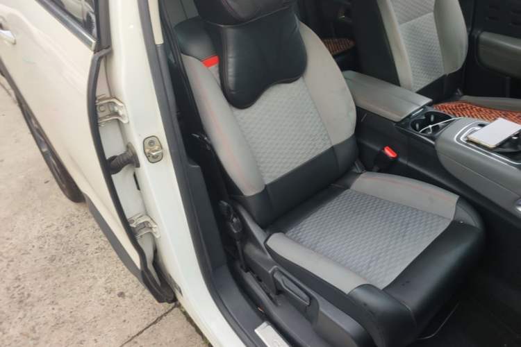 Used Citroen C5 AIRCROSS 2017 350THP Fashion Edition Right Front Seat