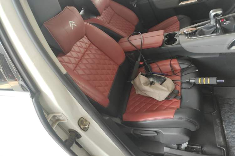 Used Citroen C5 AIRCROSS 2017 350THP Fashion Edition Right Front Seat