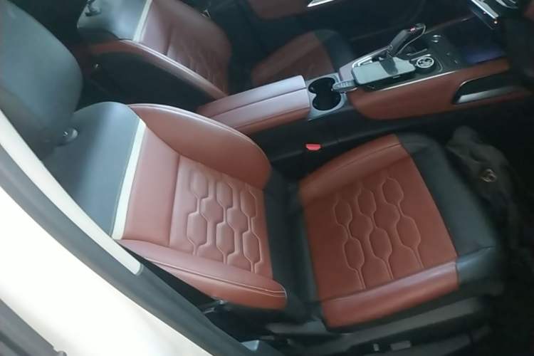 Used Citroen C5 AIRCROSS 2017 380THP Luxury Model Right Front Seat