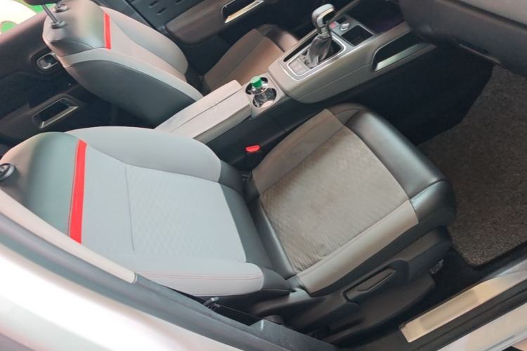 Used Citroen C5 AIRCROSS 2017 350THP Fashion Edition Right Front Seat