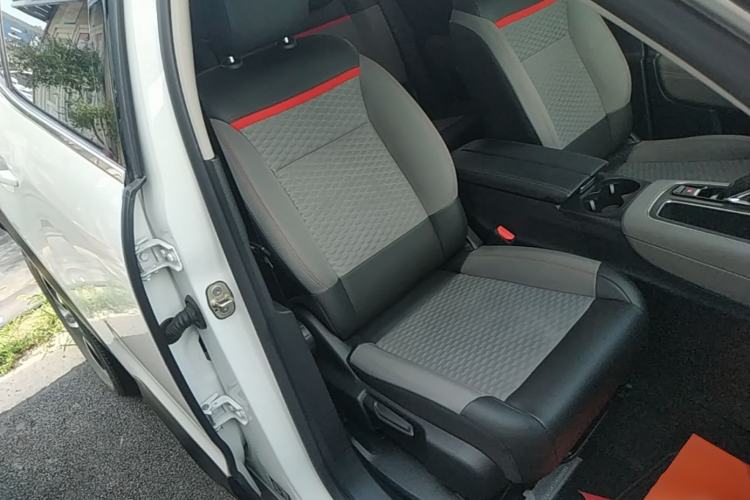 Used Citroen C5 AIRCROSS 2017 380THP Fashion Edition Right Front Seat