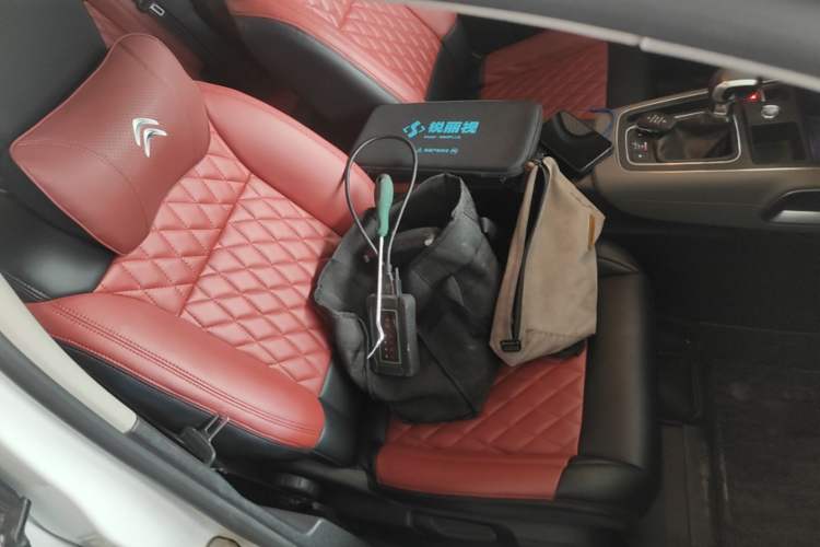 Used Citroen C5 AIRCROSS 2017 350THP Fashion Edition Right Front Seat
