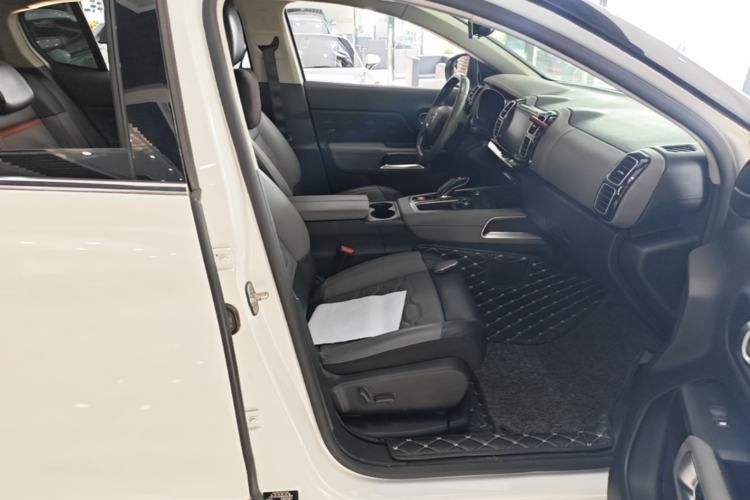 Used Citroen C5 AIRCROSS 2017 380THP Luxury Model Right Front Seat
